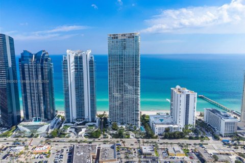 Condo in Sunny Isles Beach, Florida, 3 bedrooms  № 1959904 - photo 7