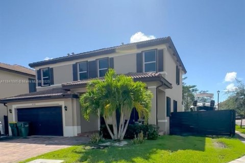 Casa en venta en Homestead, Florida, 4 dormitorios, 221.11 m2 № 1936284 - foto 11