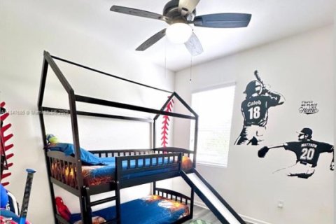 Casa en venta en Homestead, Florida, 4 dormitorios, 221.11 m2 № 1936284 - foto 22