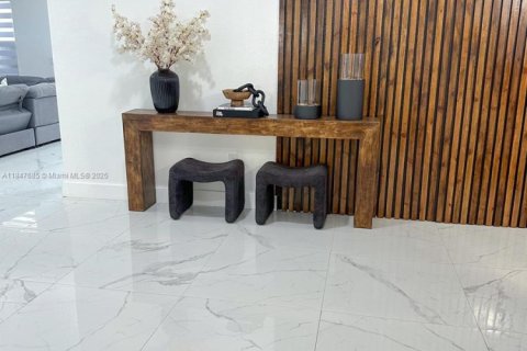 Casa en venta en Homestead, Florida, 4 dormitorios, 221.11 m2 № 1936284 - foto 24