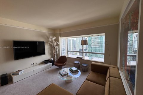 Condo in Miami, Florida, 1 bedroom  № 2016464 - photo 3