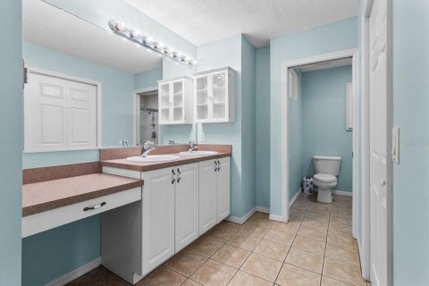 Townhouse in Homosassa, Florida 2 bedrooms, 111.48 sq.m. № 1532068 - photo 23