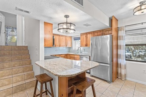 Townhouse in Homosassa, Florida 2 bedrooms, 111.48 sq.m. № 1532068 - photo 15
