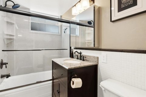 Condominio en alquiler en Longboat Key, Florida, 1 dormitorio, 77.67 m2 № 1535166 - foto 8