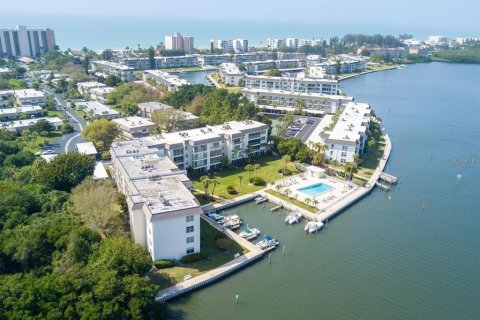 Condominio en alquiler en Longboat Key, Florida, 1 dormitorio, 77.67 m2 № 1535166 - foto 1