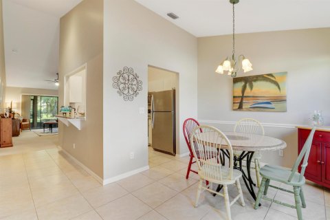 Touwnhouse à louer à Hobe Sound, Floride: 2 chambres, 112.88 m2 № 2252757 - photo 12