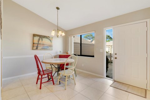 Touwnhouse à louer à Hobe Sound, Floride: 2 chambres, 112.88 m2 № 2252757 - photo 11