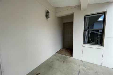 Condo à Tarpon Springs, Floride, 2 chambres  № 2388639