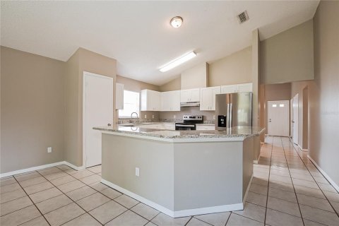 House in Orlando, Florida 3 bedrooms, 144.56 sq.m. № 1844480 - photo 7