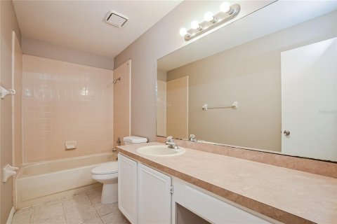 House in Orlando, Florida 3 bedrooms, 144.56 sq.m. № 1844480 - photo 15