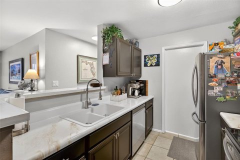 Condo in Saint Petersburg, Florida, 3 bedrooms  № 1888544 - photo 8