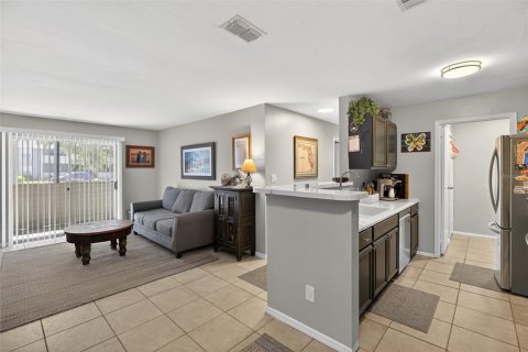 Condo in Saint Petersburg, Florida, 3 bedrooms  № 1888544 - photo 12