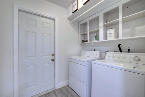 Casa en venta en Port St. Lucie, Florida, 3 dormitorios, 187.85 m2 № 2372407 - foto 22