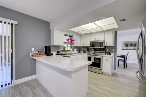 Casa en venta en Port St. Lucie, Florida, 3 dormitorios, 187.85 m2 № 2372407 - foto 7