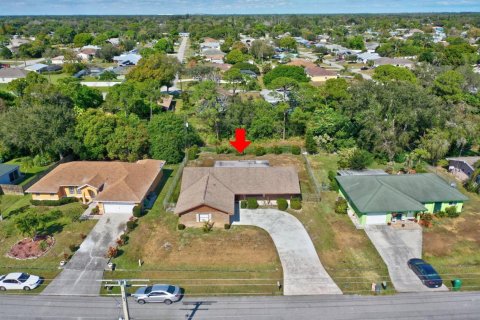 Casa en venta en Port St. Lucie, Florida, 3 dormitorios, 187.85 m2 № 2372407 - foto 24