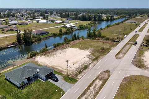 Land in Cape Coral, Florida № 2221198 - photo 18