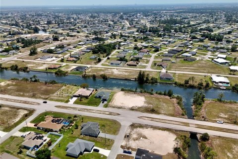 Land in Cape Coral, Florida № 2221198 - photo 4