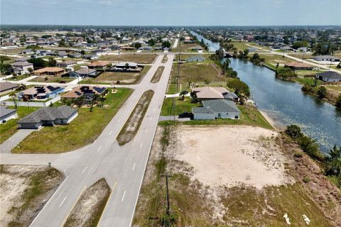 Land in Cape Coral, Florida № 2221198 - photo 7