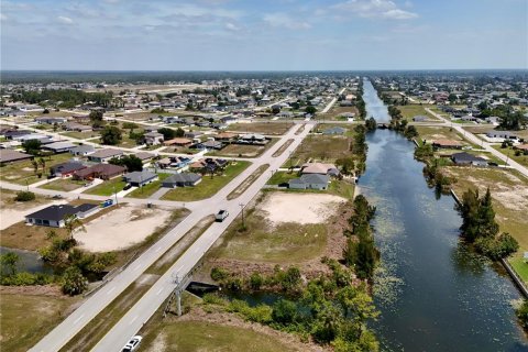 Land in Cape Coral, Florida № 2221198 - photo 9