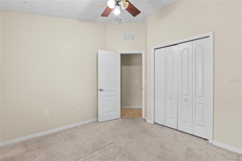 House in Tampa, Florida 4 bedrooms, 187.85 sq.m. № 1905802 - photo 26