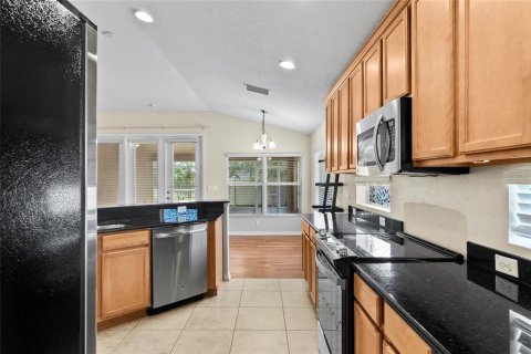 House in Tampa, Florida 4 bedrooms, 187.85 sq.m. № 1905802 - photo 16