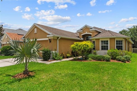 House in Tampa, Florida 4 bedrooms, 187.85 sq.m. № 1905802 - photo 1
