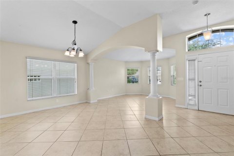 House in Tampa, Florida 4 bedrooms, 187.85 sq.m. № 1905802 - photo 6