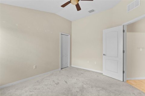 House in Tampa, Florida 4 bedrooms, 187.85 sq.m. № 1905802 - photo 24