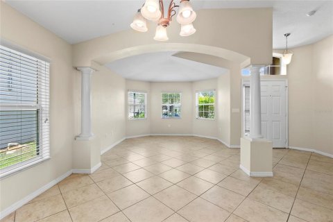 House in Tampa, Florida 4 bedrooms, 187.85 sq.m. № 1905802 - photo 7