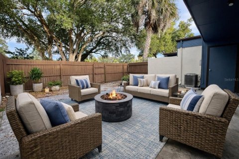 Townhouse in Winter Park, Florida 2 bedrooms, 94.76 sq.m. № 2157688 - photo 22