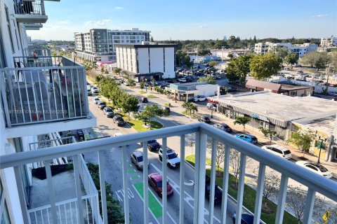 Condo in Hollywood, Florida, 2 bedrooms  № 1972230 - photo 21