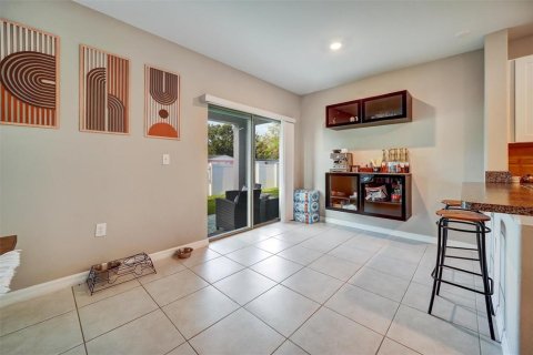 Casa en alquiler en Tampa, Florida, 3 dormitorios, 145.67 m2 № 1903924 - foto 10