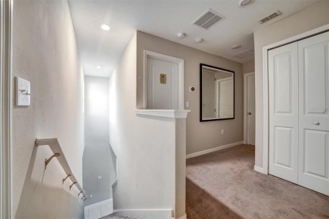 Casa en alquiler en Tampa, Florida, 3 dormitorios, 145.67 m2 № 1903924 - foto 18