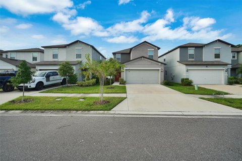 Casa en alquiler en Tampa, Florida, 3 dormitorios, 145.67 m2 № 1903924 - foto 2