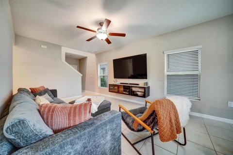 Casa en alquiler en Tampa, Florida, 3 dormitorios, 145.67 m2 № 1903924 - foto 5