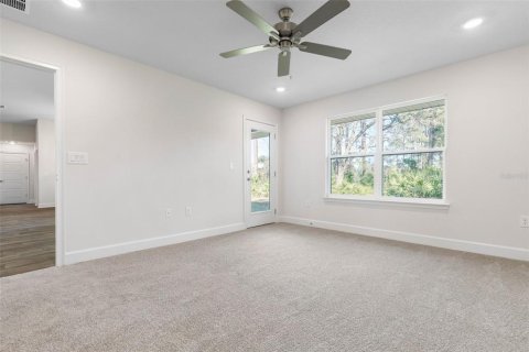 House in Palm Coast, Florida 4 bedrooms, 210.42 sq.m. № 1784723 - photo 15
