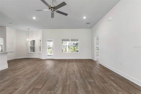 House in Palm Coast, Florida 4 bedrooms, 210.42 sq.m. № 1784723 - photo 3