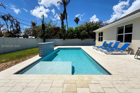 House in Port St. Lucie, Florida 3 bedrooms, 169.73 sq.m. № 2068225 - photo 3