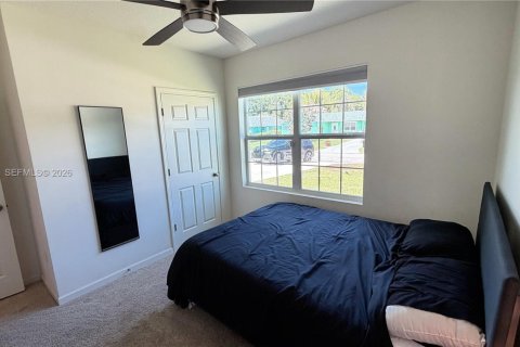 House in Port St. Lucie, Florida 3 bedrooms, 169.73 sq.m. № 2068225 - photo 16