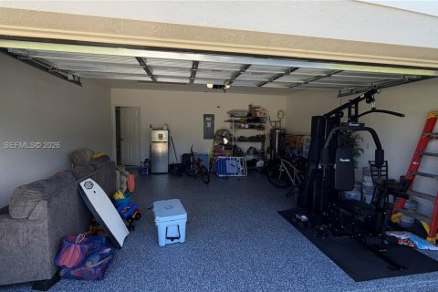 House in Port St. Lucie, Florida 3 bedrooms, 169.73 sq.m. № 2068225 - photo 20