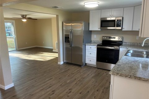 House in Daytona Beach, Florida 2 bedrooms, 89 sq.m. № 1549708 - photo 2