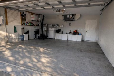 House in Lehigh Acres, Florida 3 bedrooms, 118.64 sq.m. № 2183273 - photo 17