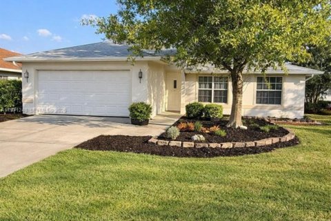 House in Lehigh Acres, Florida 3 bedrooms, 118.64 sq.m. № 2183273