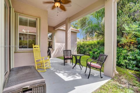 Villa ou maison à louer à Weston, Floride: 3 chambres, 154.4 m2 № 2294362 - photo 4