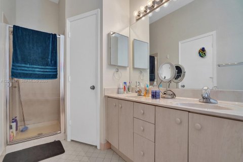 Villa ou maison à louer à Weston, Floride: 3 chambres, 154.4 m2 № 2294362 - photo 13
