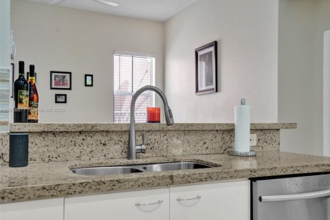 Villa ou maison à louer à Weston, Floride: 3 chambres, 154.4 m2 № 2294362 - photo 27