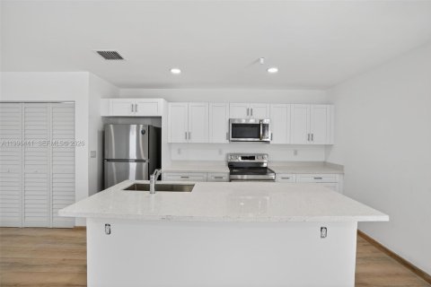 Casa en alquiler en Florida City, Florida, 3 dormitorios № 2058404 - foto 2