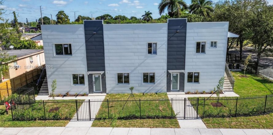 Casa en Florida City, Florida 3 dormitorios № 2058404