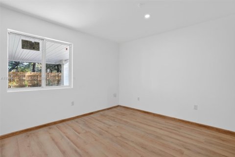 Casa en alquiler en Florida City, Florida, 3 dormitorios № 2058404 - foto 5