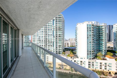 Copropriété à vendre à Sunny Isles Beach, Floride: 3 chambres, 199.18 m2 № 1942811 - photo 19
